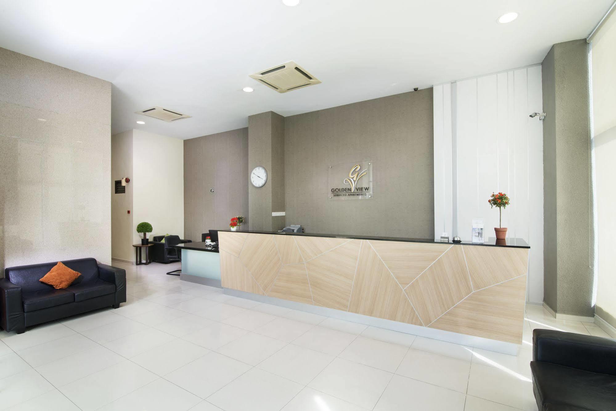 Golden View Serviced Apartments Tanjung Tokong Exterior foto