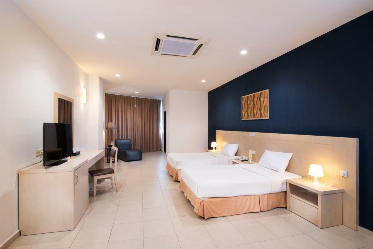 Golden View Serviced Apartments Tanjung Tokong Exterior foto